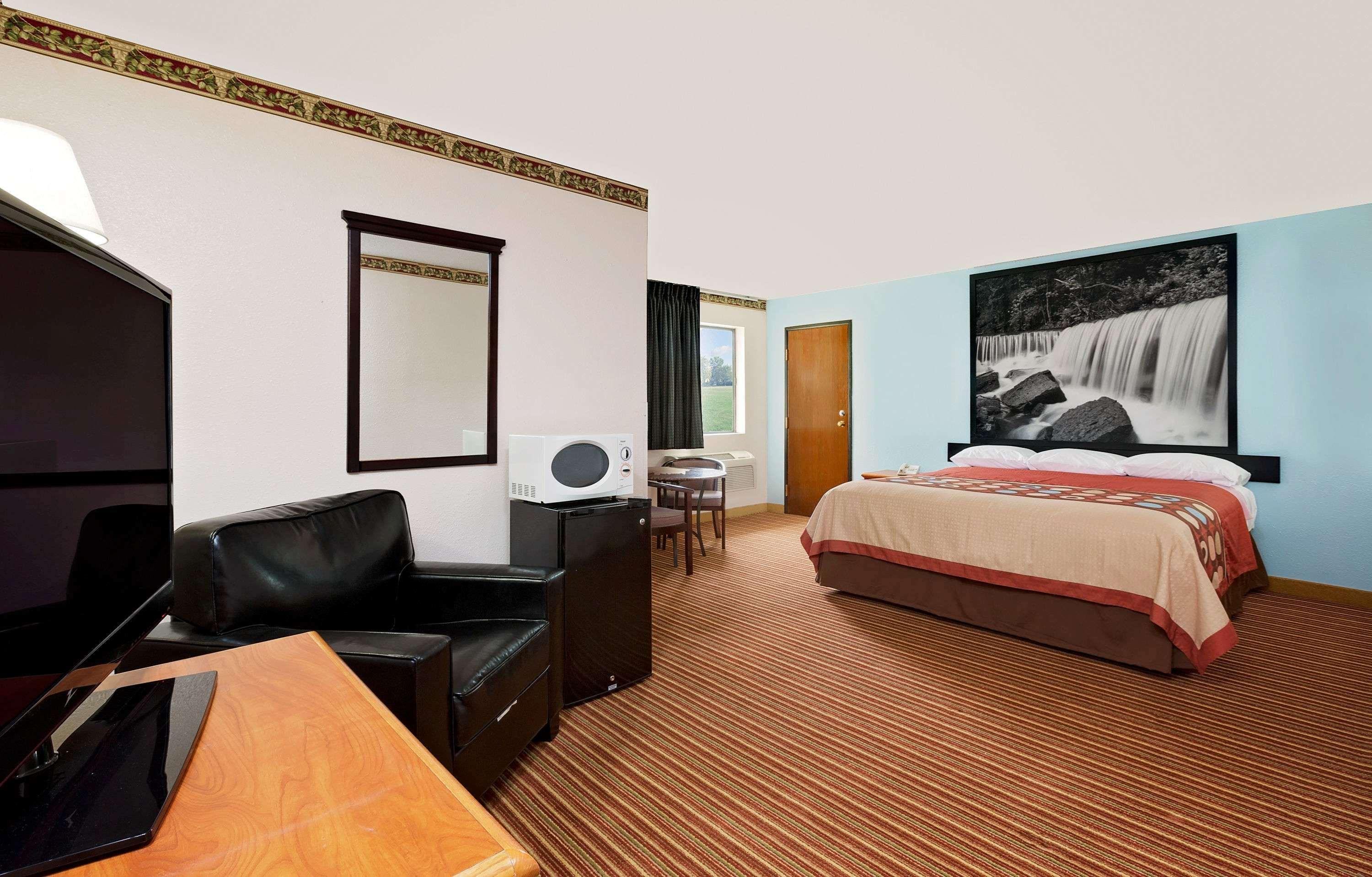 Hotel Super 8 By Wyndham Rock Port Mo Extérieur photo